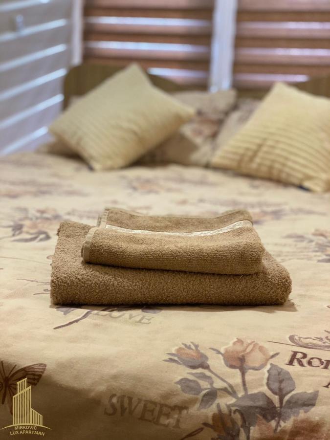 Mirkovic Lux Apartman Ni Eksteriør billede