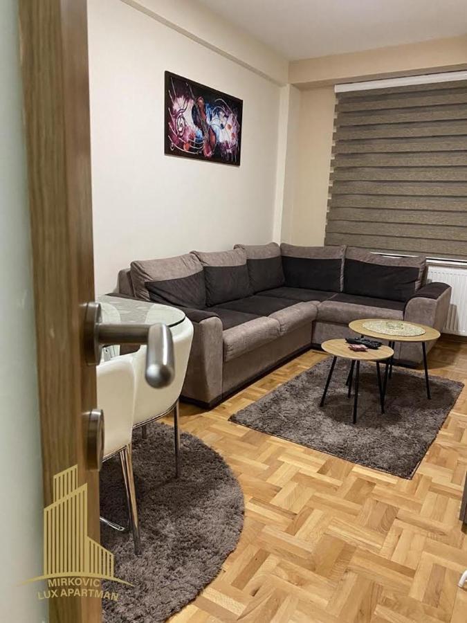 Mirkovic Lux Apartman Ni Eksteriør billede